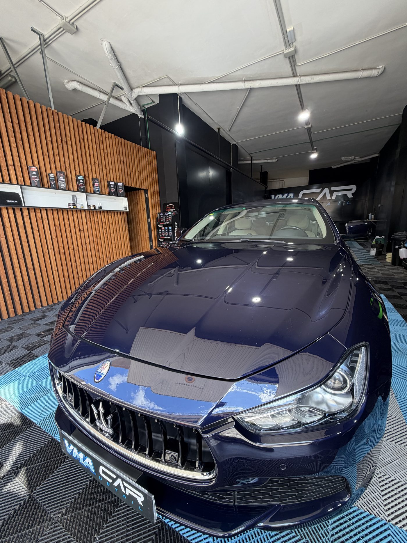 Maserati Ghibli detallado en el taller VMA CAR Detail